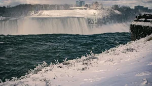 Experience the Magic of Niagara Falls: North America’s Largest Waterfall Partially Frozen into a Stunning Winter Wonderland Landscape-0